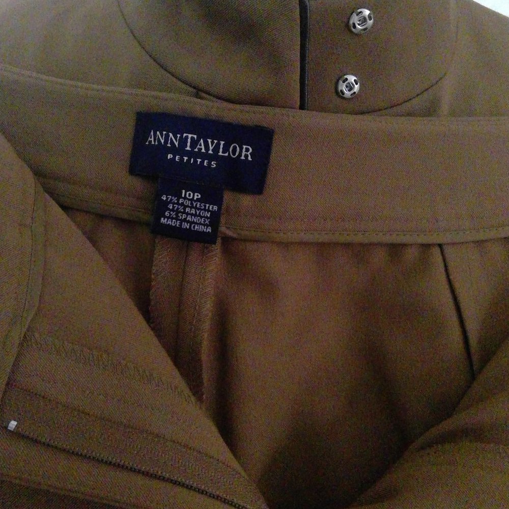 Ann Taylor 2 piece suit with leather trim Size 10P - Picture 9 of 11